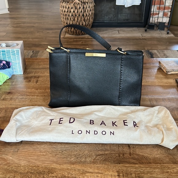 Ted Baker Tote with gold accents.  Excellent used condition. Dust bag included - Picture 5 of 7
